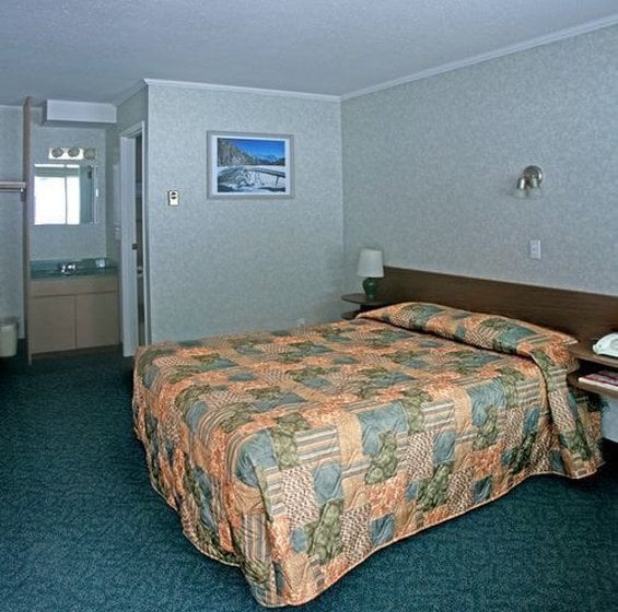 Hotel Casa Alpina | Rossland | British Columbia | Canada 3