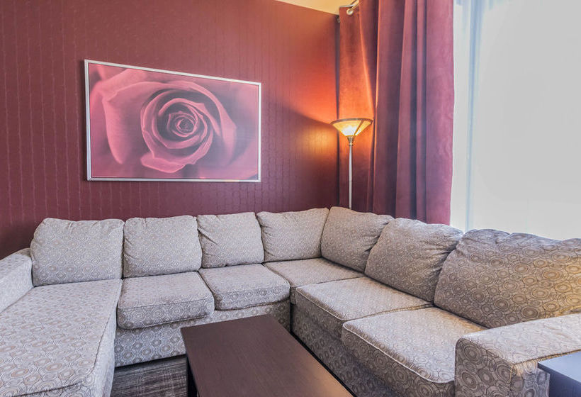 Travelodge Hotel & Convention Center Quebec City | Sainte Foy | Quebec | Canada 2