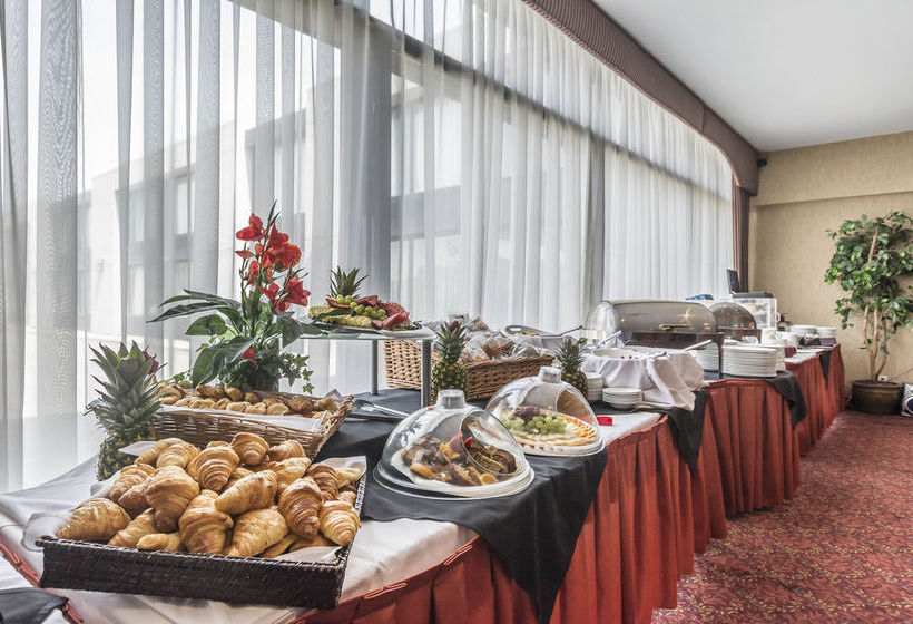 Travelodge Hotel & Convention Center Quebec City | Sainte Foy | Quebec | Canada 6