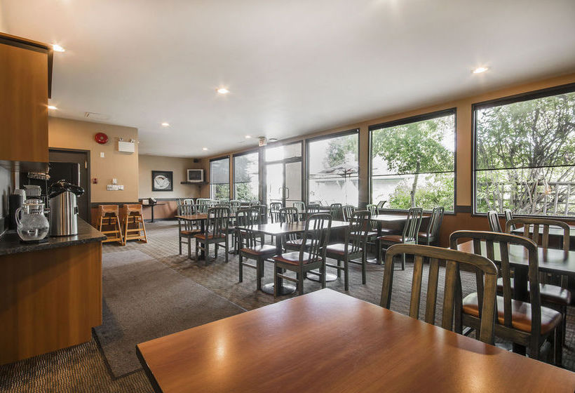 Hotel Econo Lodge & Suites Victoria