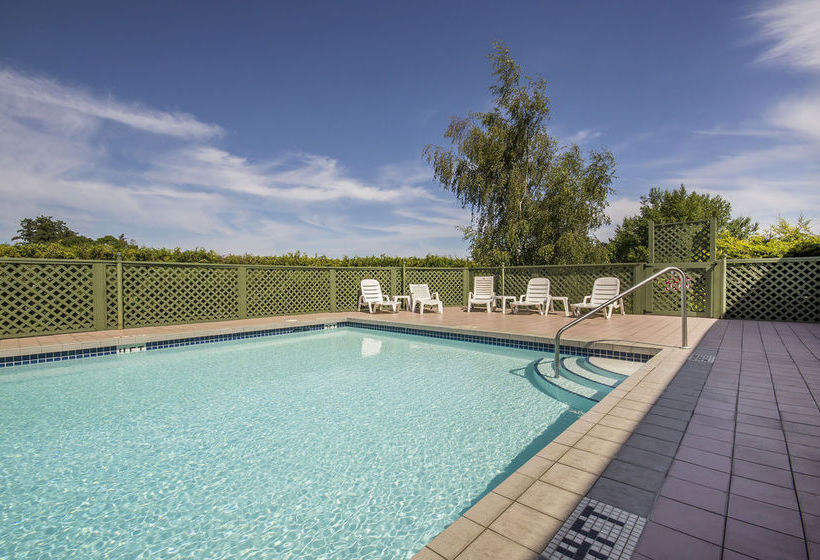 Hotel Econo Lodge & Suites | Victoria | British Columbia | Canada 10