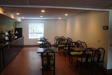 Hotel Steep Inn | Bracebridge | Ontario | Canada 11