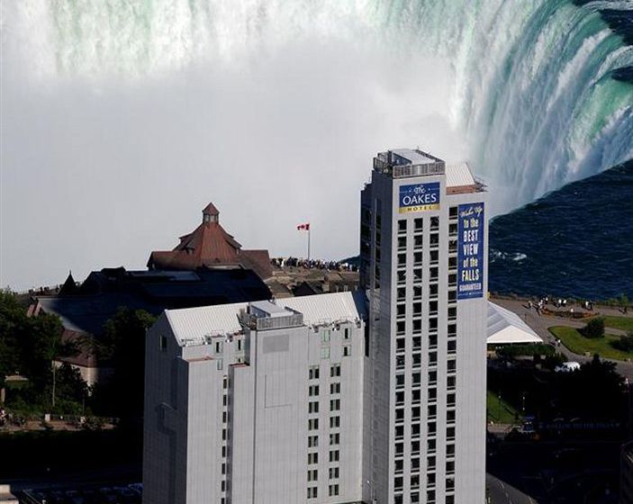 The Oakes Hotel Overlooking the Falls | Niagara Falls | Ontario | Canada 2