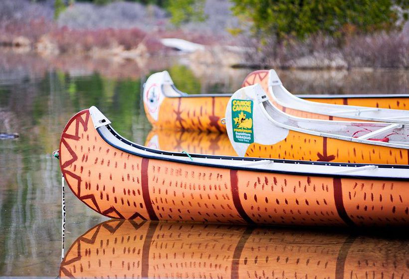 Hotel Sacacomie Lodge | Saint Alexis des Monts | Quebec | Canada 11