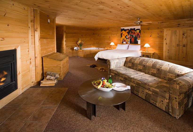 Hotel Sacacomie Lodge | Saint Alexis des Monts | Quebec | Canada 15
