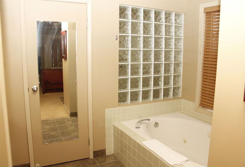 Hotel Waterton Lakes Lodge | Waterton Park | Alberta | Canada 18