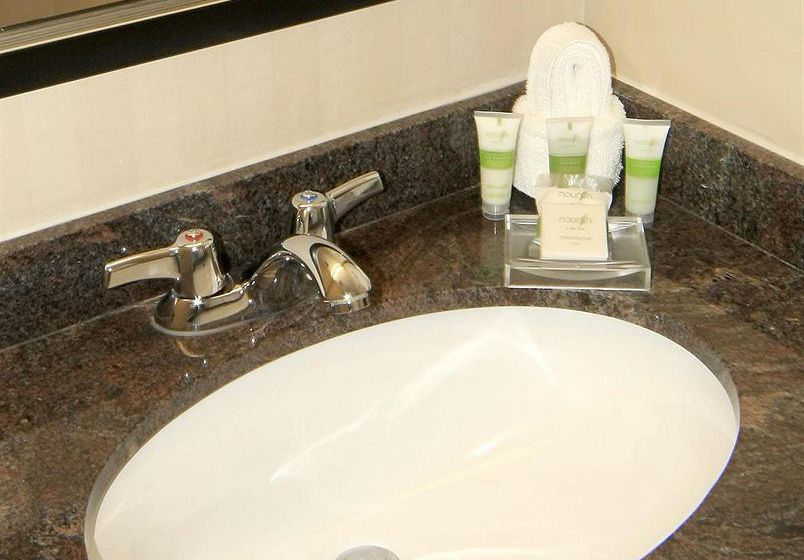 Best Western Plus Gatineau-Ottawa Hotel & Conference Centre | Gatineau | Quebec | Canada 1