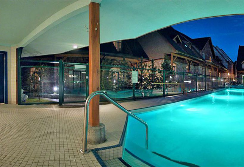 Hôtel Mystic Springs Chalets & Hot Pools | Canmore | Alberta | Hôtels au Canada 11