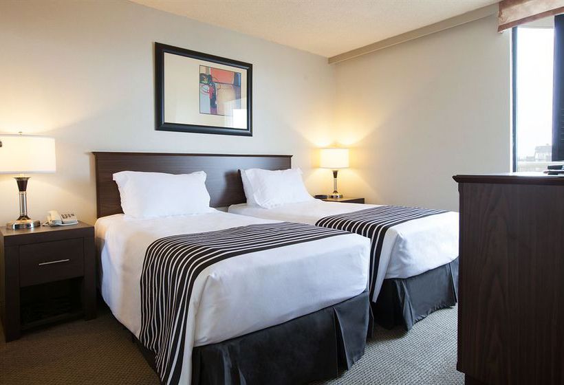 Hotel Sandman Suites on Davie | Vancouver | British Columbia | Canada 11