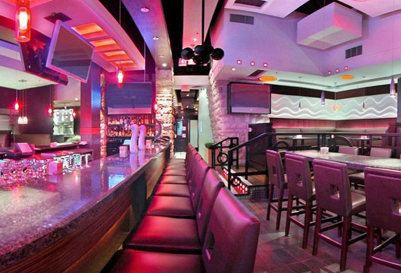 Hotel Sandman Suites on Davie | Vancouver | British Columbia | Canada 13