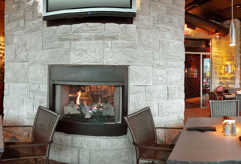 Hotel Sandman Suites on Davie | Vancouver | British Columbia | Canada 14