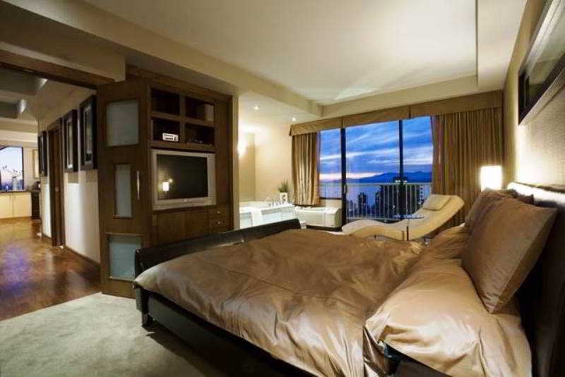 Hotel Sandman Suites on Davie | Vancouver | British Columbia | Canada 20