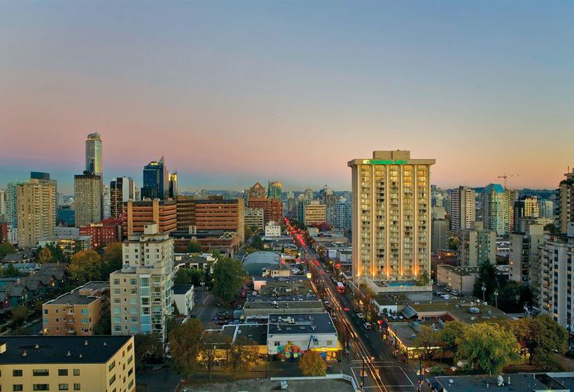 Hotel Sandman Suites on Davie | Vancouver | British Columbia | Canada 5