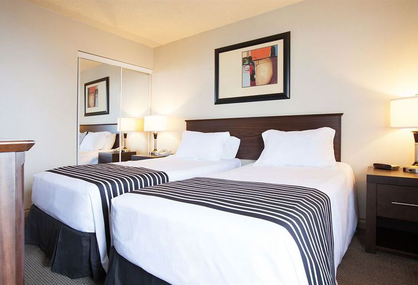 Hotel Sandman Suites on Davie | Vancouver | British Columbia | Canada 8