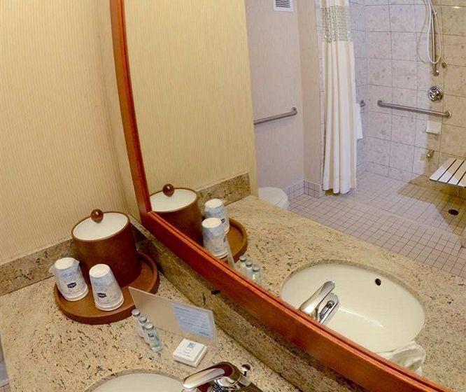 Hotel Hampton Inn & Suites Windsor | Windsor | Ontario | Canada 3