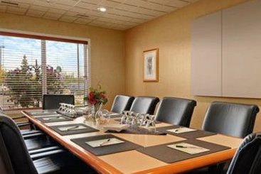 Hotel Wingate by Wyndham Edmonton West | Edmonton | Alberta | Canada 10