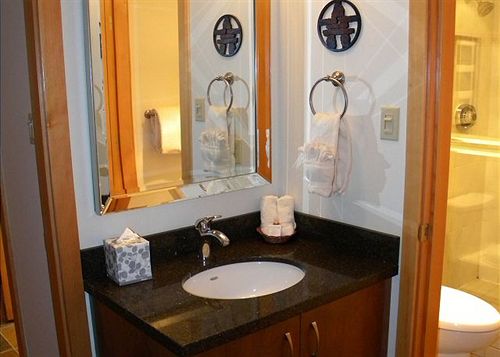 Hotel Wildwood Lodge On Blackcomb Mountain | Whistler | British Columbia | Canada 12