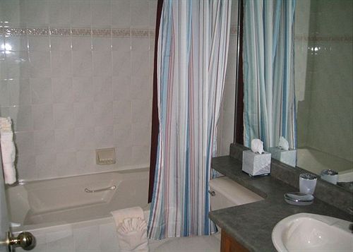 Hotel Wildwood Lodge On Blackcomb Mountain | Whistler | British Columbia | Canada 14