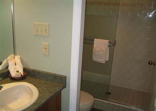 Hotel Wildwood Lodge On Blackcomb Mountain | Whistler | British Columbia | Canada 18