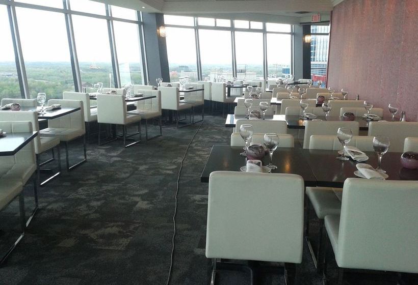 The Tower Hotel | Niagara Falls | Ontario | Canada 15