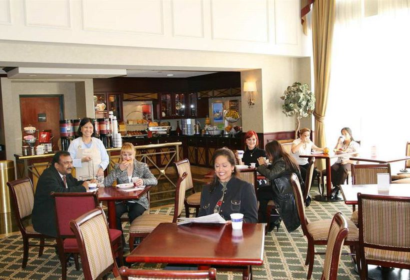 Hotel Hampton Inn & Suites Toronto Airport | Mississauga | Ontario | Canada 1