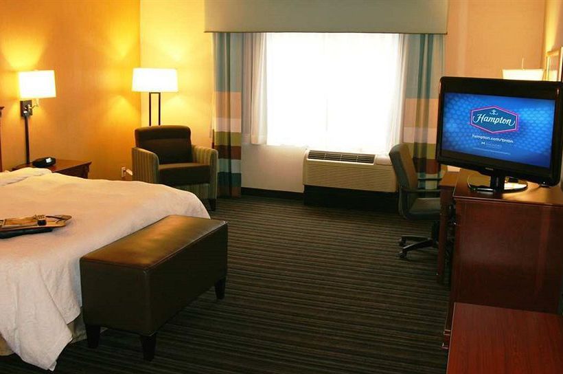Hotel Hampton Inn & Suites Toronto Airport | Mississauga | Ontario | Canada 3