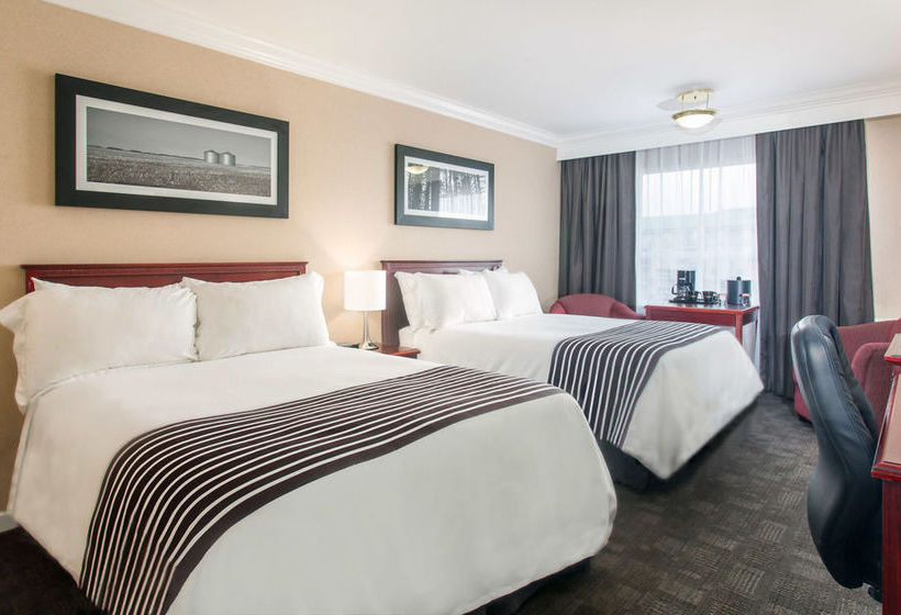 Hotel Sandman | Red Deer | Alberta | Canada 12