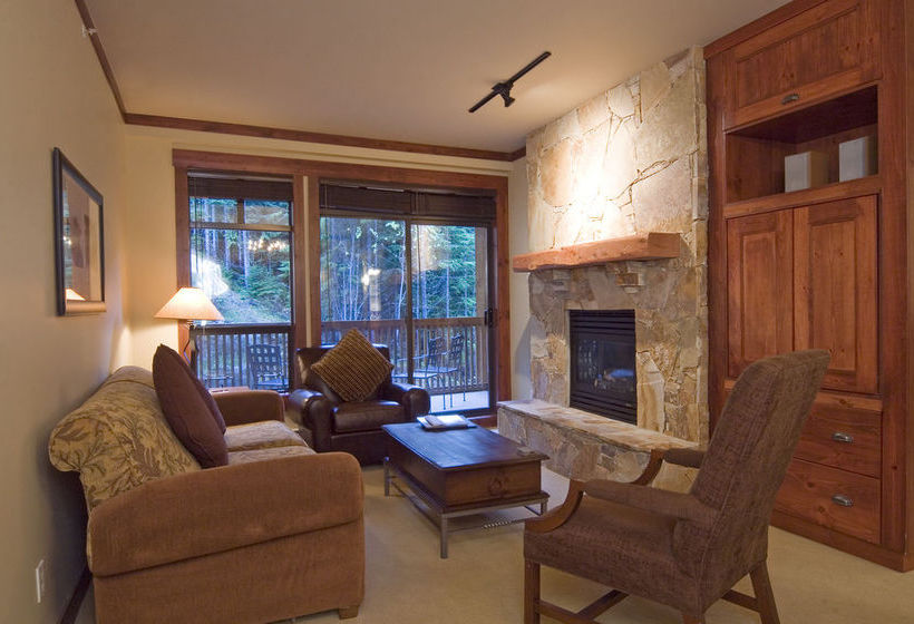 Hotel First Tracks Lodge | Whistler | British Columbia | Canada 11