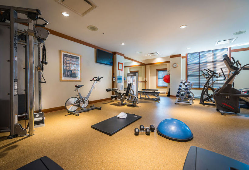 Hotel First Tracks Lodge | Whistler | British Columbia | Canada 18