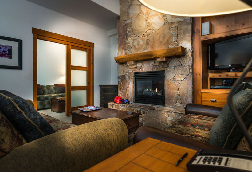 Hotel First Tracks Lodge | Whistler | British Columbia | Canada 7