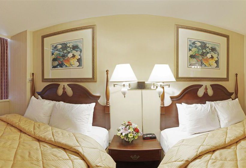 Hotel Econo Lodge | Smiths Falls | Ontario | Canada 8