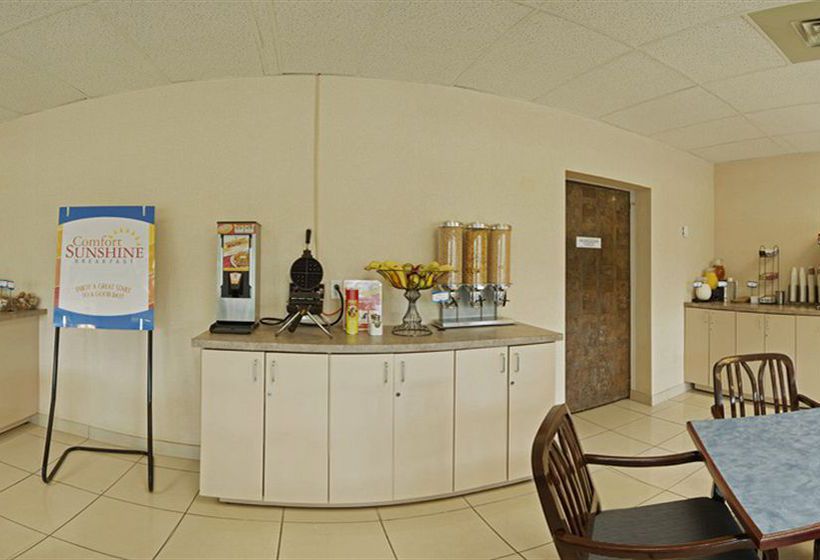 Hotel Econo Lodge | Smiths Falls | Ontario | Canada 9