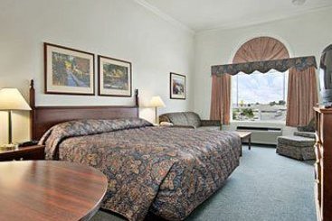 Motel Super 8 High River Ab | High River | Alberta | Canada 4