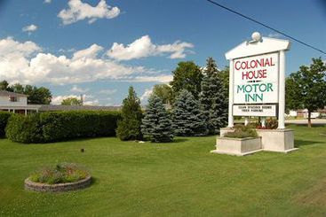 Hotel Colonial House Motor Inn | Perth | Ontario | Canada 5