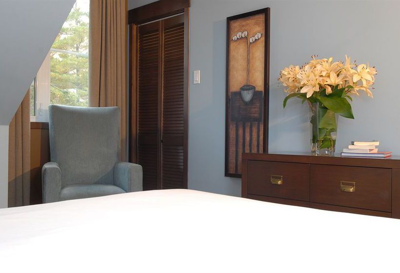 Hotel Ermitage du Lac | Mont Tremblant | Quebec | Canada 19