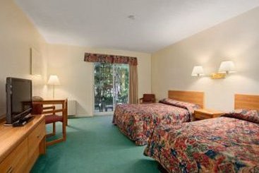 Hotel Travelodge Bracebridge | Bracebridge | Ontario | Canada 2