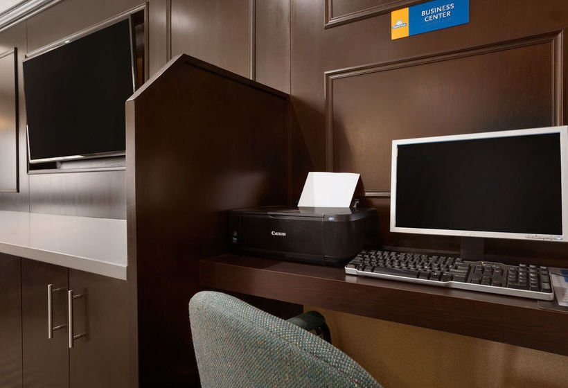 Super 8 Motel | Woodstock | Ontario | Canada 16