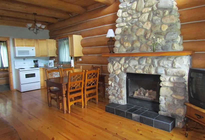 Hotel Kicking Horse River Chalets | Golden | British Columbia | Canada 4