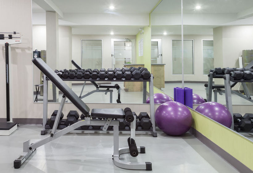 Hotel Holiday Inn Express & Suites Fredericton | Fredericton | New Brunswick | Canada 3