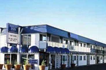 Hotel City Metro Suites victoria