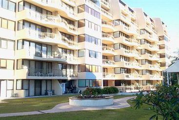 Broadbeach Travel Inn Apartments Broadbeach