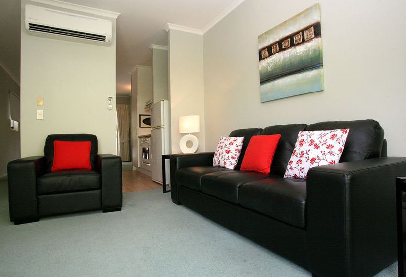 Hotel Marlin Cove Resort | Trinity Beach | Queensland | Australia 19