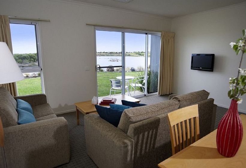 Hotel Quest Williamstown North | Williamstown | South Australia | Australia 5