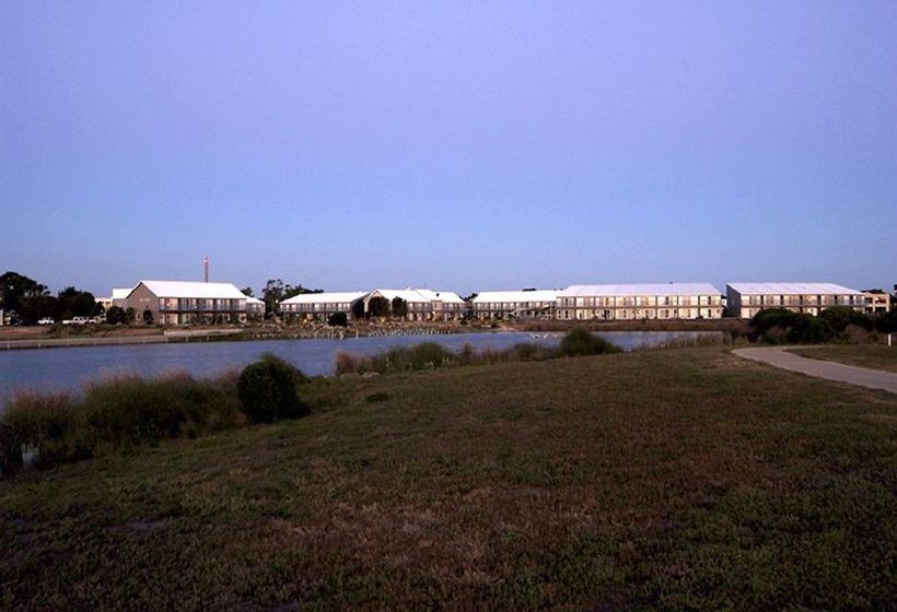 Hotel Quest Williamstown North | Williamstown | South Australia | Australia 6