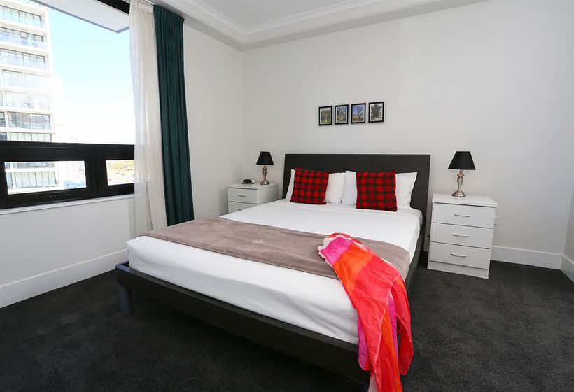 Hotel Breakfree Neptune Resort | Broadbeach | Queensland | Australia 4