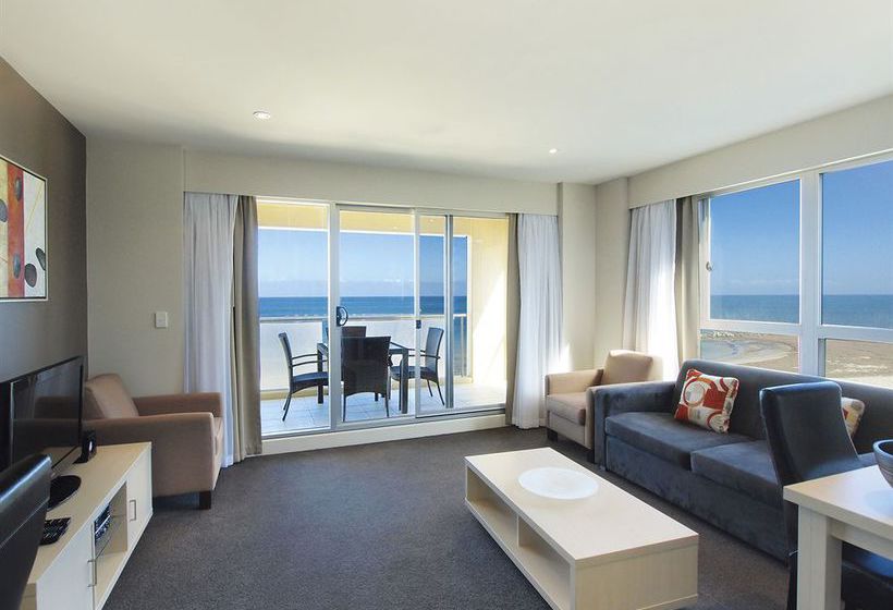 Hotel Oaks Plaza Pier