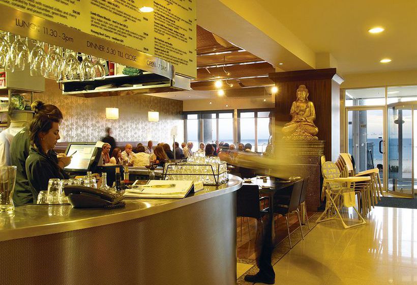 Hotel Oaks Plaza Pier | Glenelg | South Australia | Australia 1