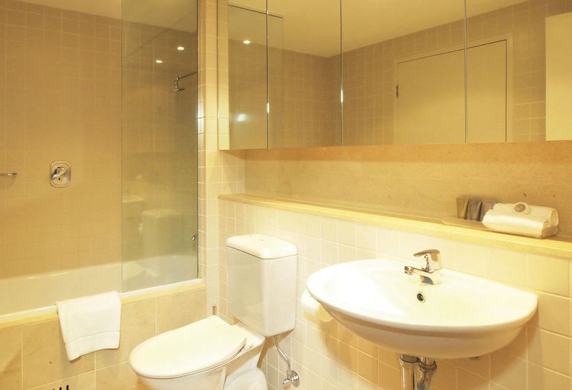 Hotel Oaks Plaza Pier | Glenelg | South Australia | Australia 10