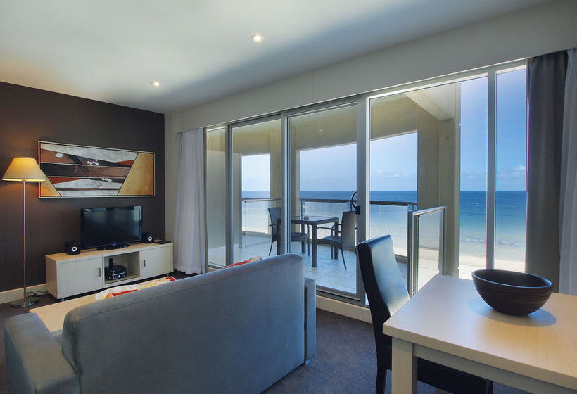 Hotel Oaks Plaza Pier | Glenelg | South Australia | Australia 19