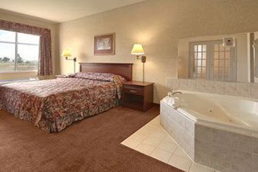 Hotel Days Inn Ottawa Airport | Ottawa | Ontario | Canada 2